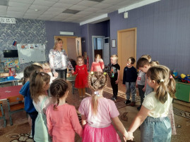 Крепка семья-сильна Россия Крепка семья-сильна Россия.